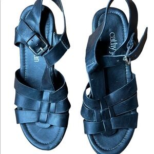 Cathy Jean y2k Chunky Heals Black Strap Shoes Size 6